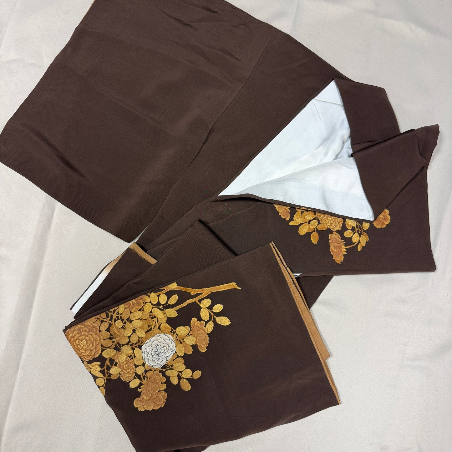 "Woman's Semi-Formal 11" - Blemish Bin Kimono