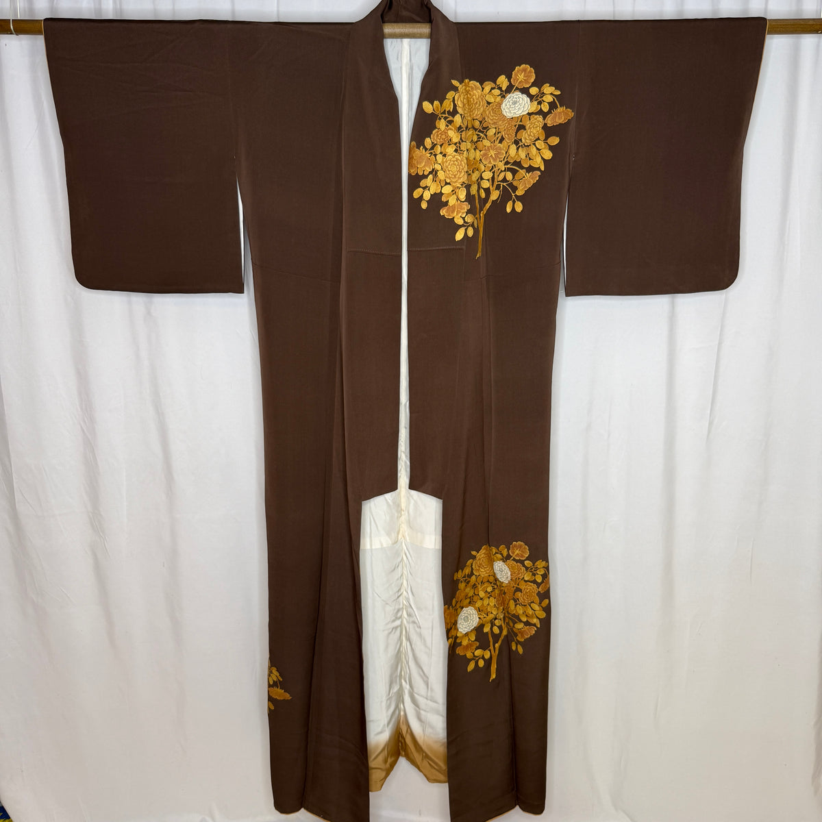 "Woman's Semi-Formal 11" - Blemish Bin Kimono