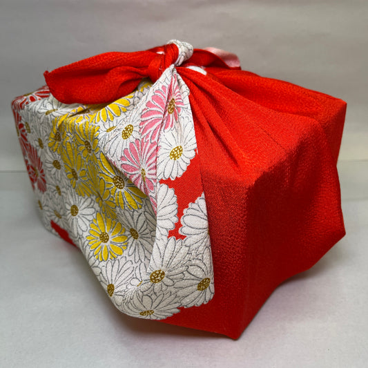 "Corner Mums" Furoshiki Wrapping Cloth