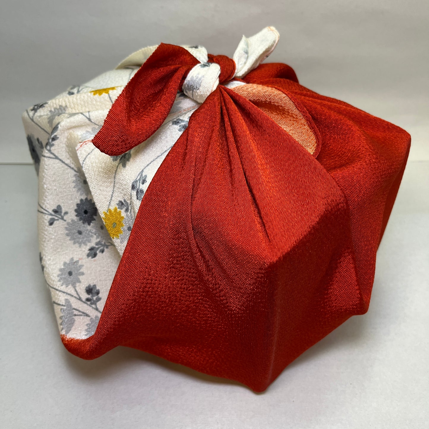 "Floral Corner" Furoshiki Wrapping Cloth