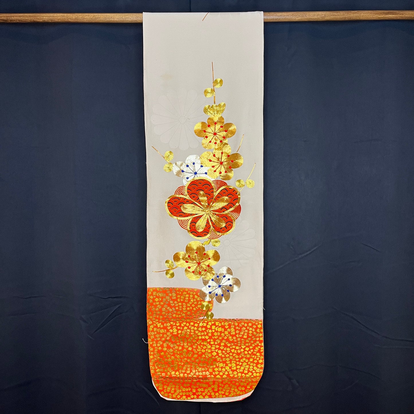 "Furisode Sleeve" Table Runner