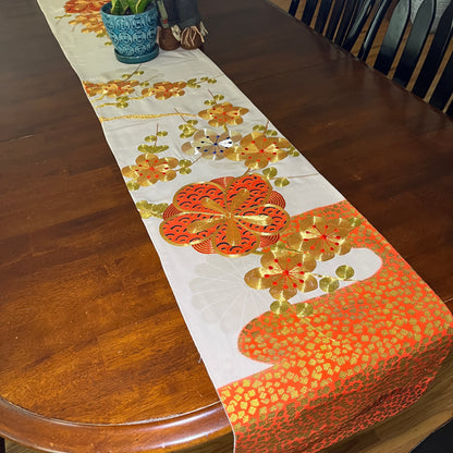 "Furisode Sleeve" Table Runner