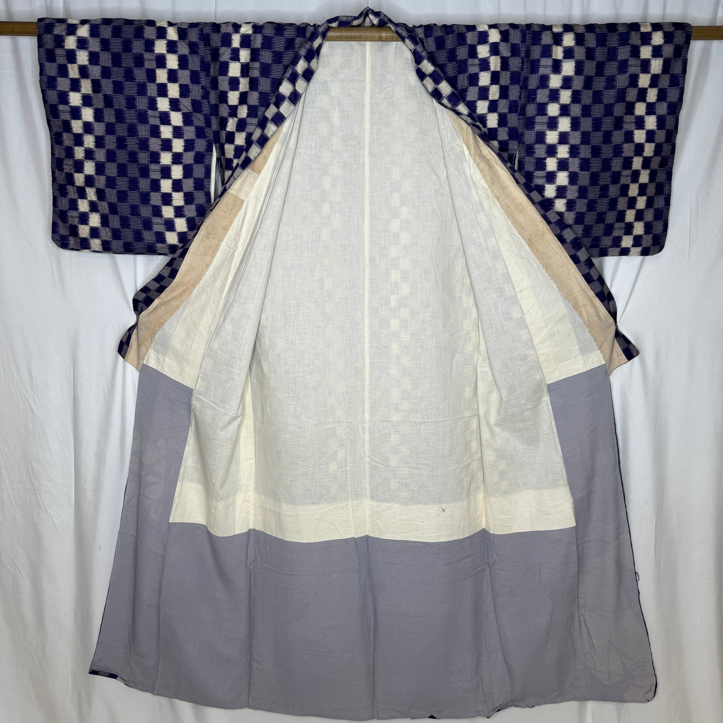 "Ichimatsu Ikat" Vintage Woman's Kimono