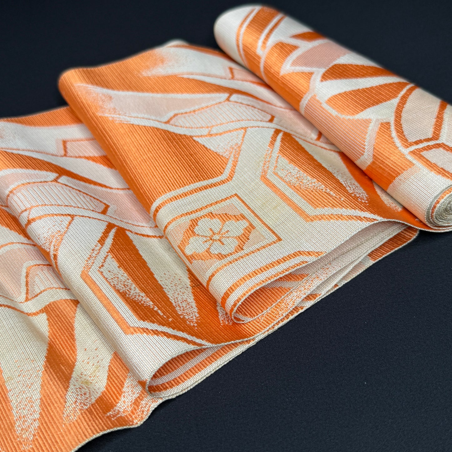 "Wheel Geometry" Vintage Obi BOLT