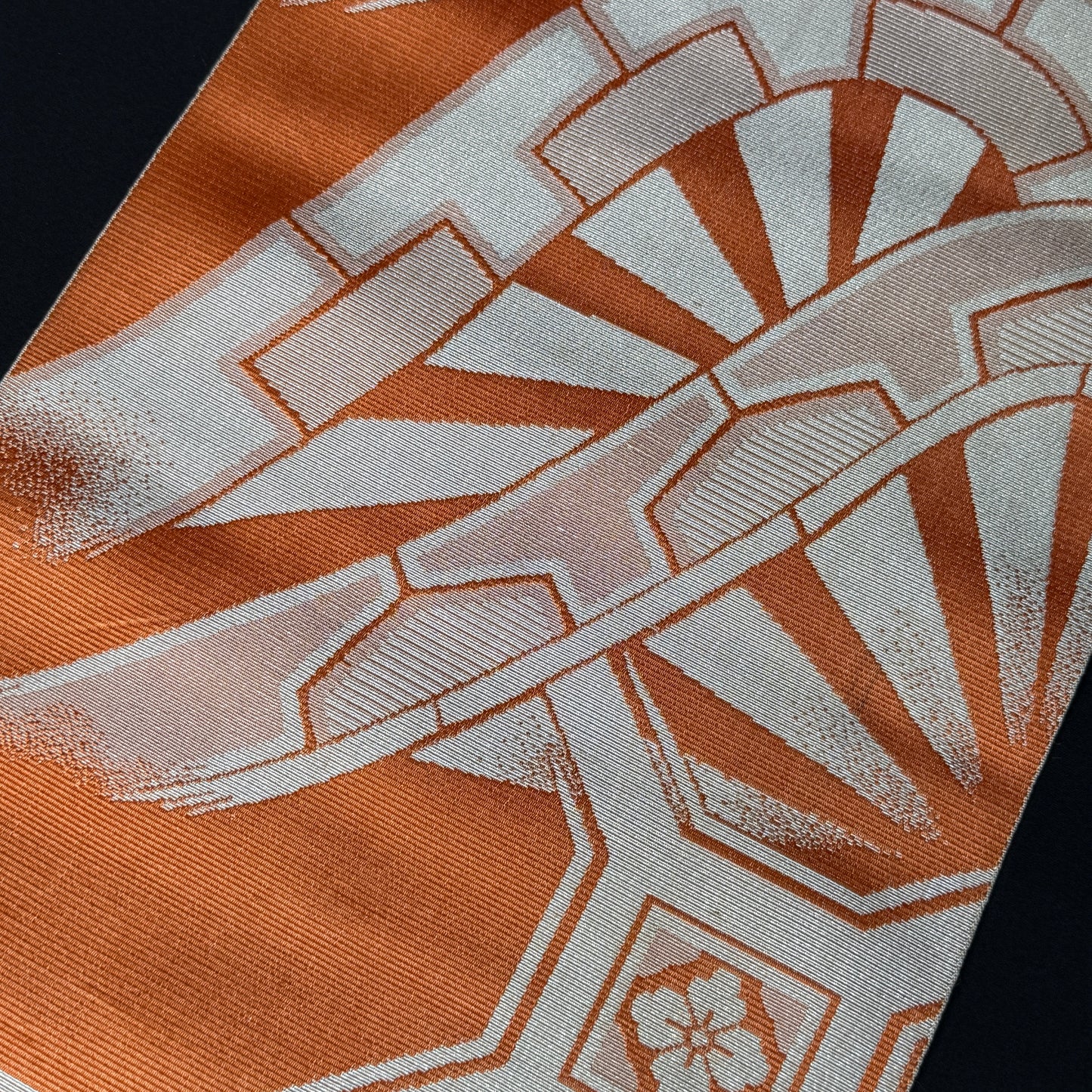 "Wheel Geometry" Vintage Obi BOLT