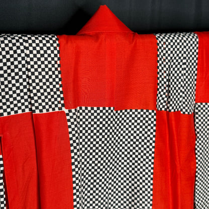 "Checkerboard Chic" Vintage Girl's Kimono