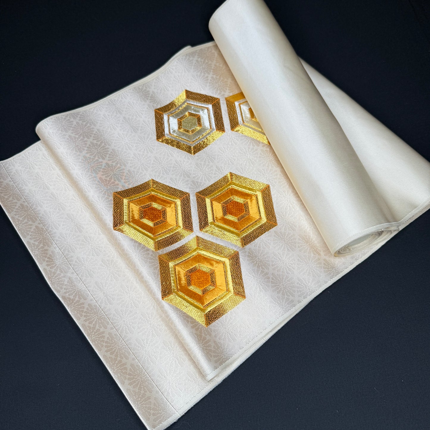 "Finer Things" Vintage Obi BOLT