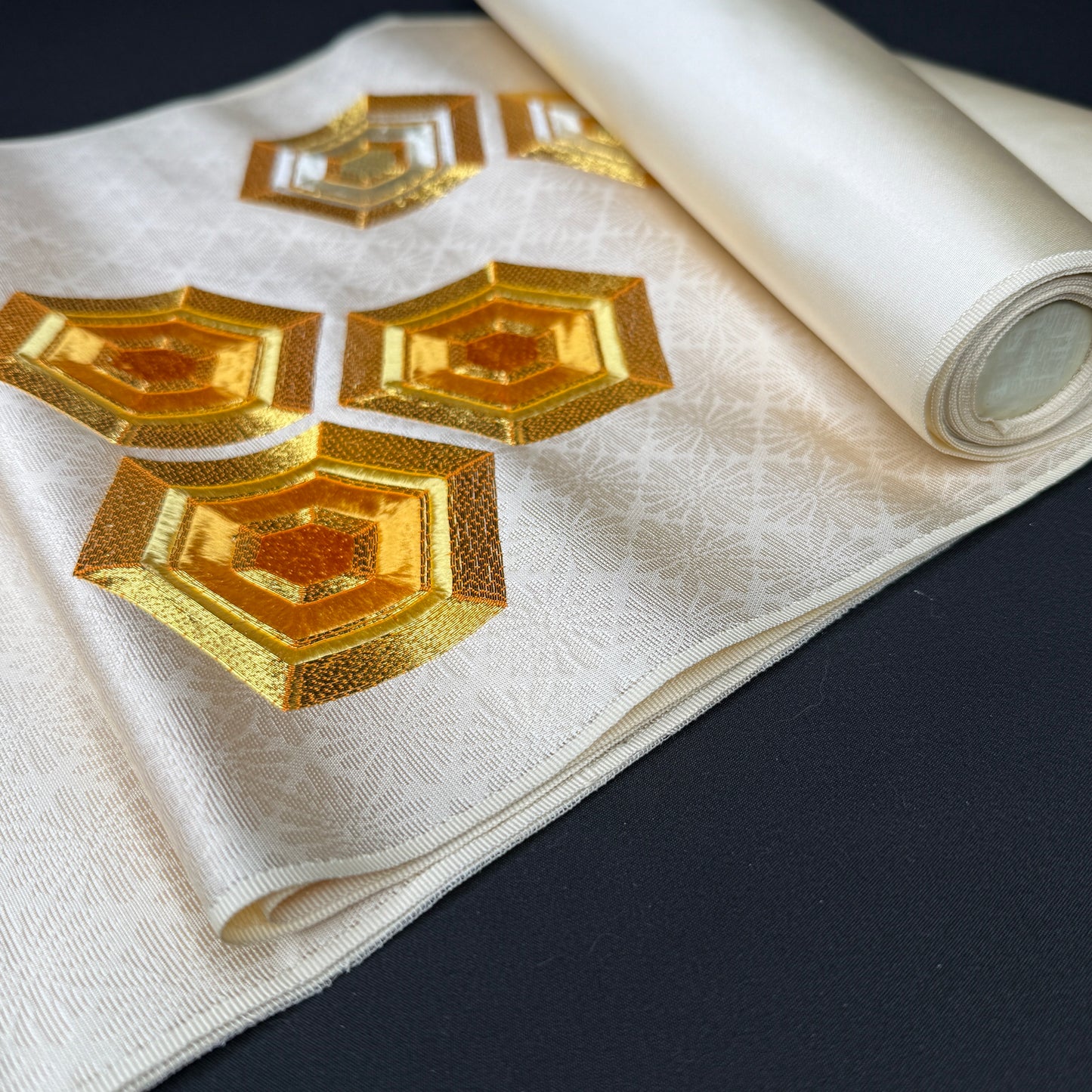 "Finer Things" Vintage Obi BOLT