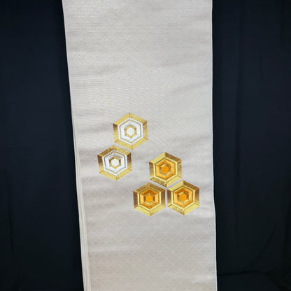 "Finer Things" Vintage Obi BOLT