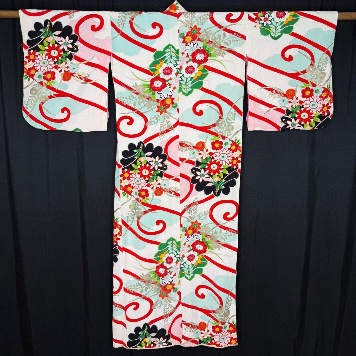 "Garden Gala" Vintage Teen Girl's Kimono