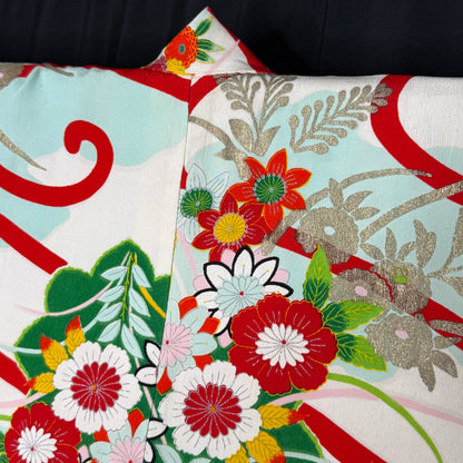 "Garden Gala" Vintage Teen Girl's Kimono