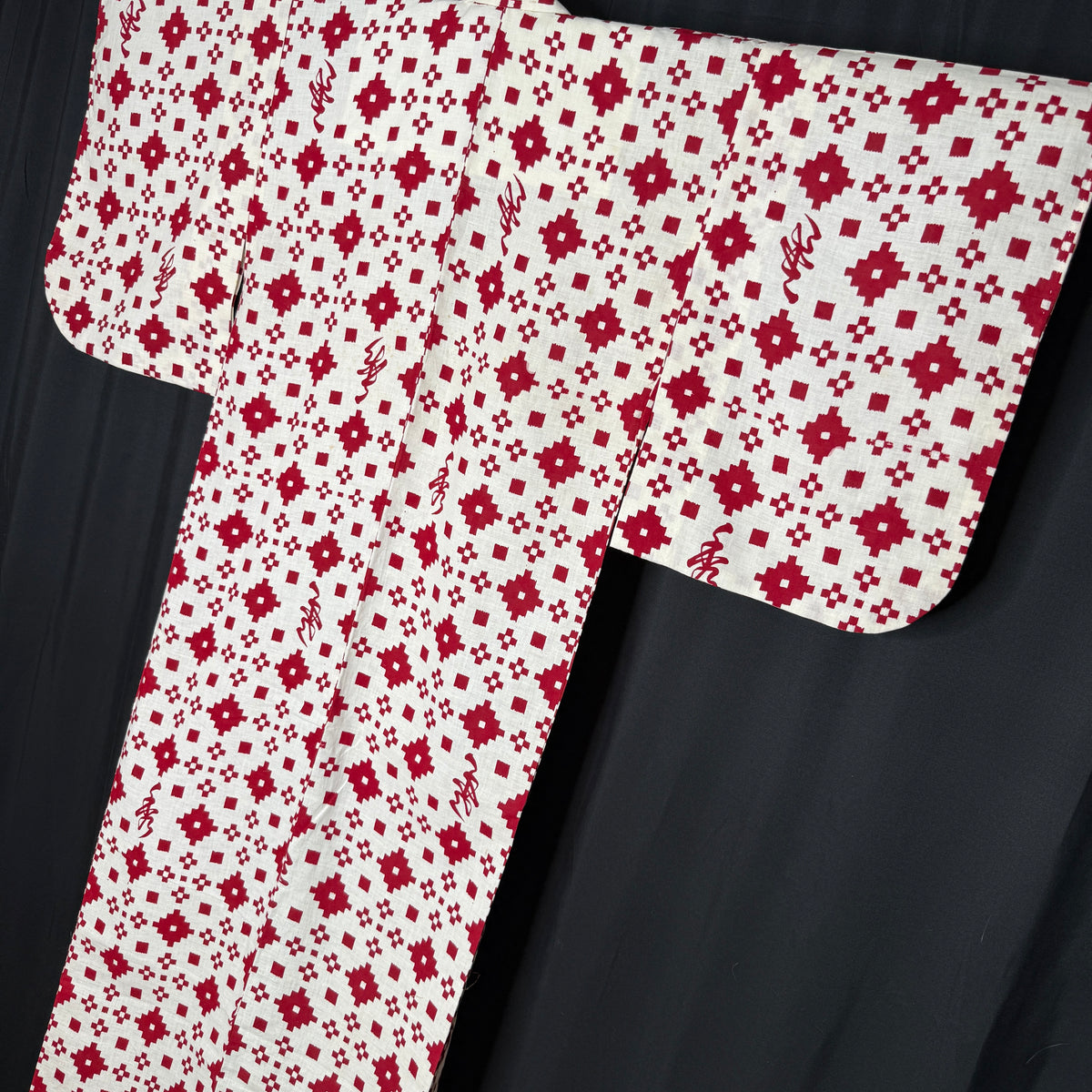 "Fortune Red" Vintage Teen Girl's Yukata Kimono