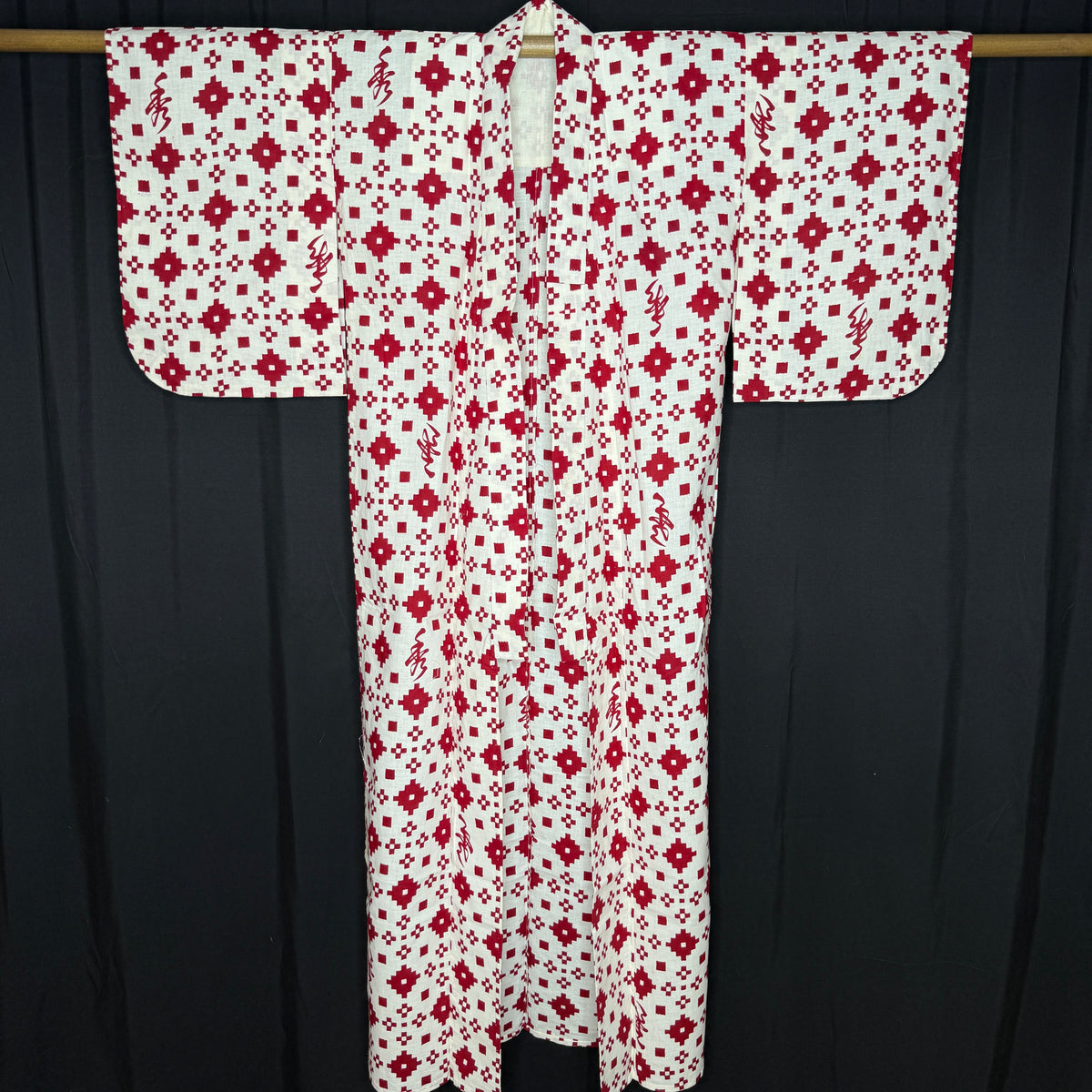 "Fortune Red" Vintage Teen Girl's Yukata Kimono