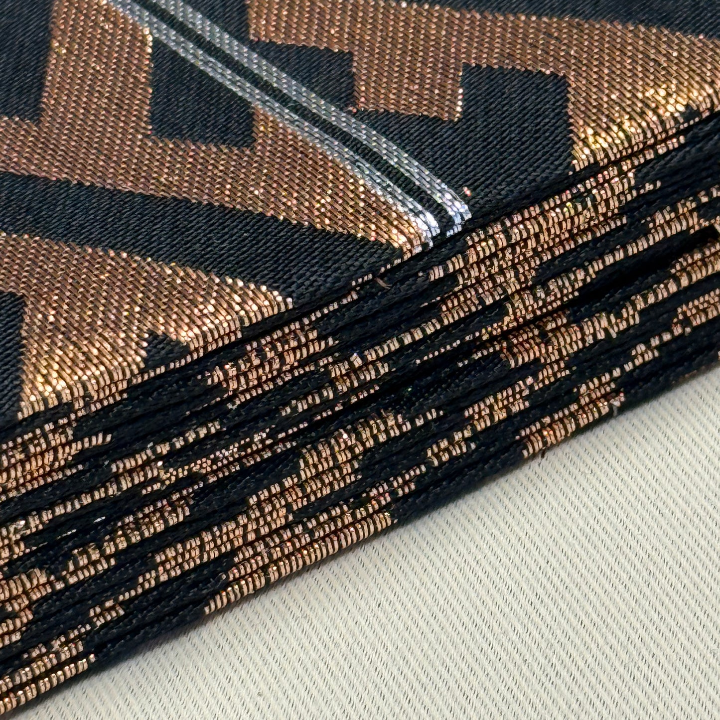 "Gold Labyrinth" Han Obi