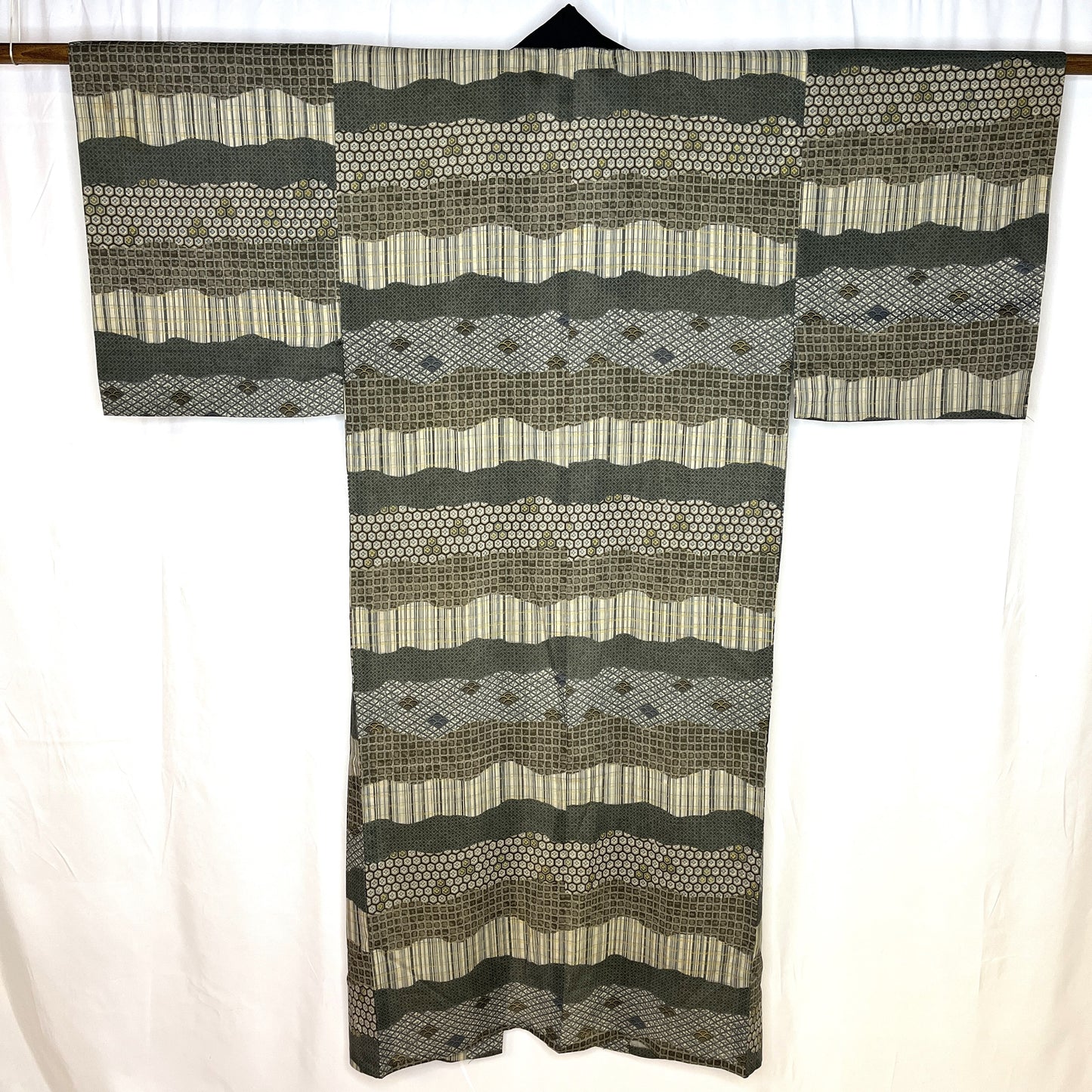 "Wavy Layers" Man's Juban Underkimono