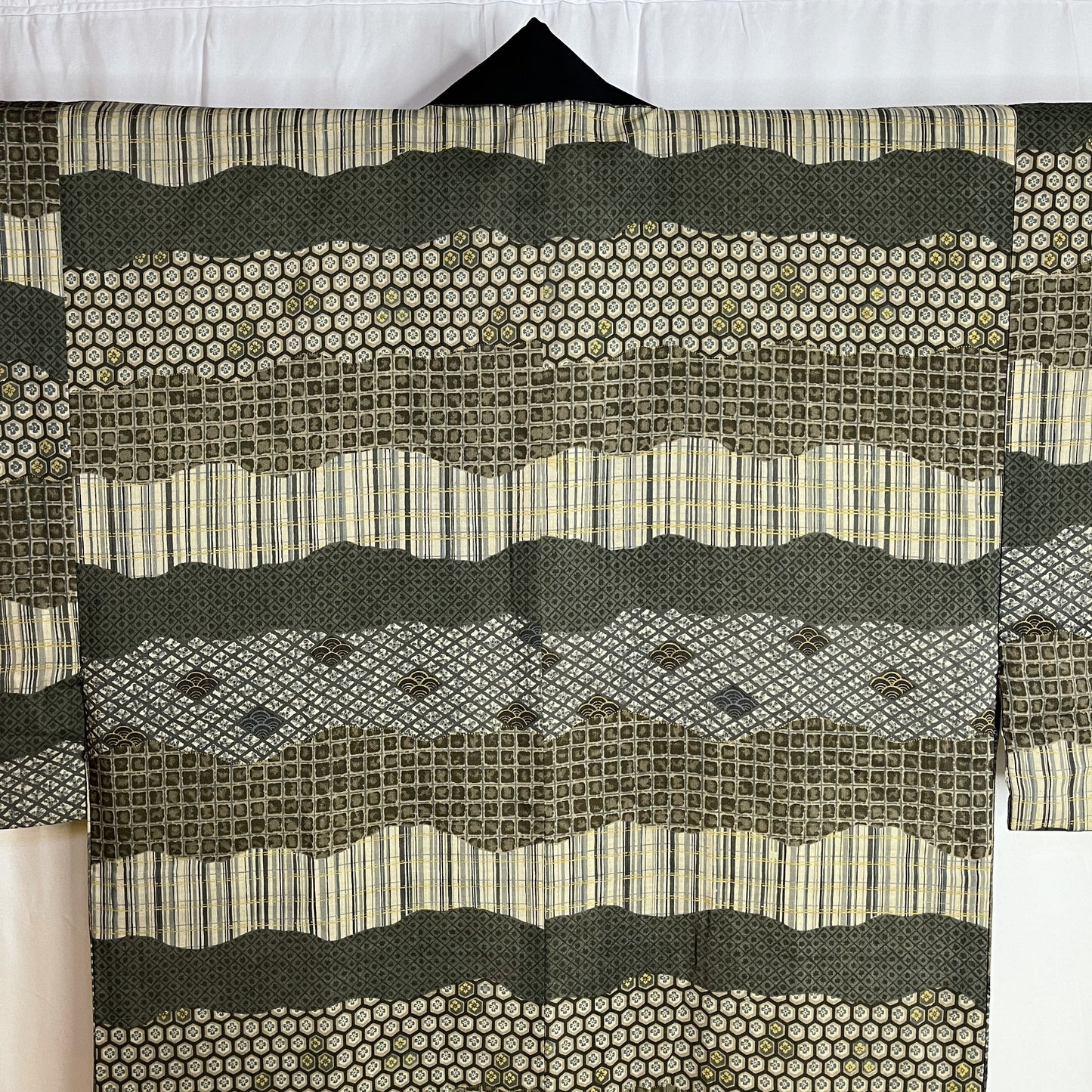 "Wavy Layers" Man's Juban Underkimono