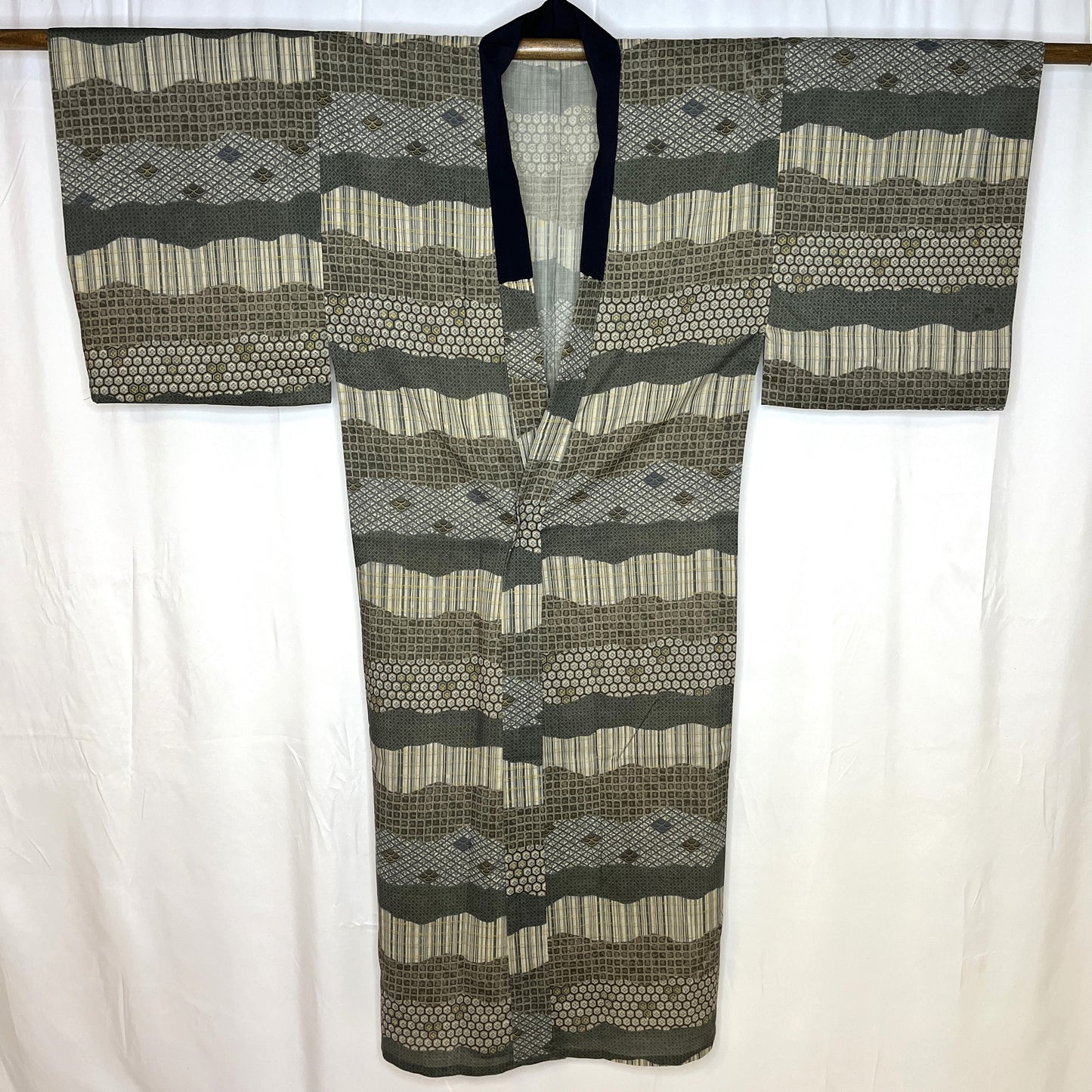 "Wavy Layers" Man's Juban Underkimono