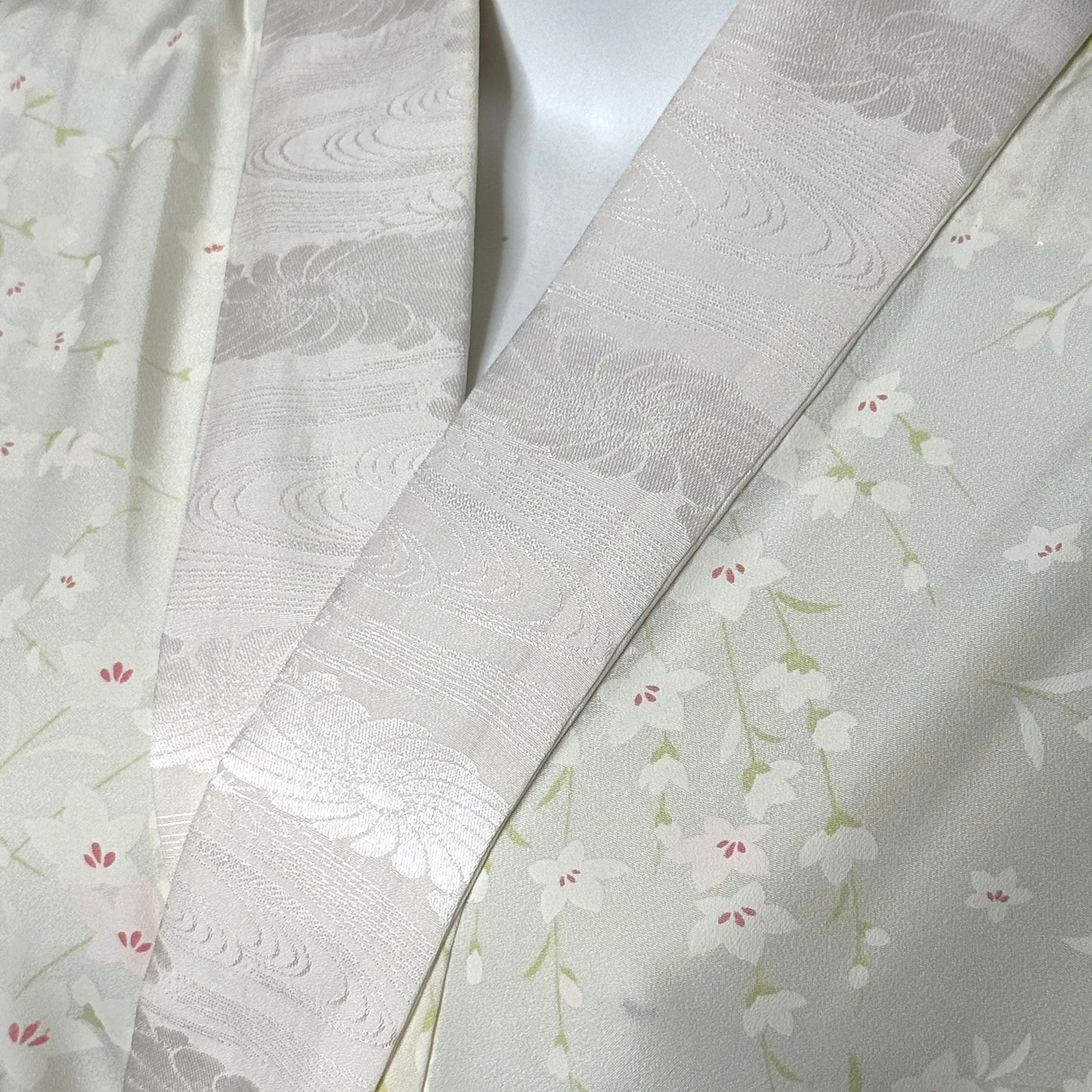 "Bellflower Dewdrops" Vintage Juban Underkimono