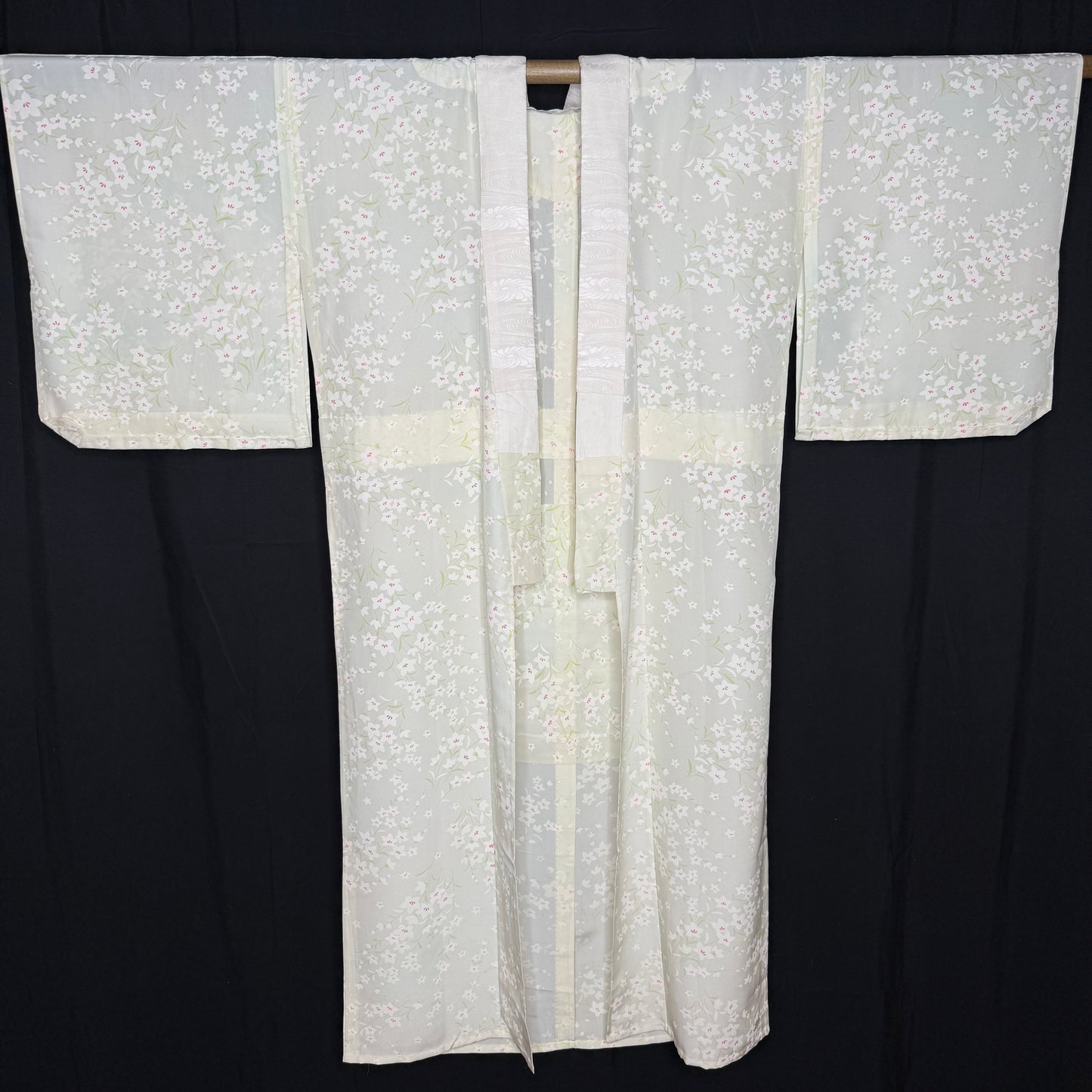 "Bellflower Dewdrops" Vintage Juban Underkimono