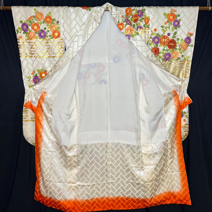 "Higaki Mums" Vintage Furisode Kimono