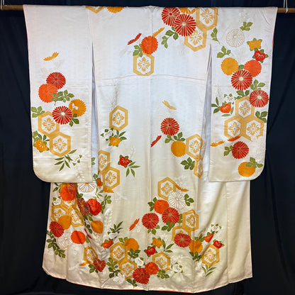 "Tachibana and Mums" Vintage Furisode Kimono