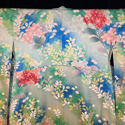 "Silver Yuzen" Vintage Furisode Kimono