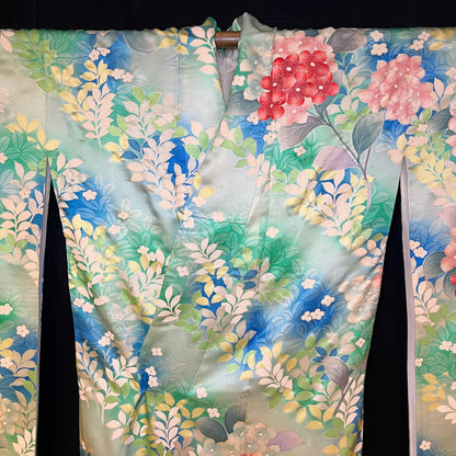 "Silver Yuzen" Vintage Furisode Kimono