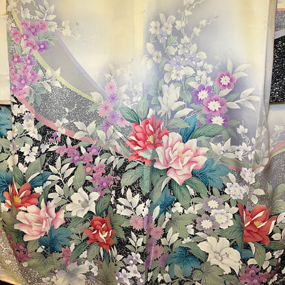 "Floral Embrace" Vintage Furisode Kimono