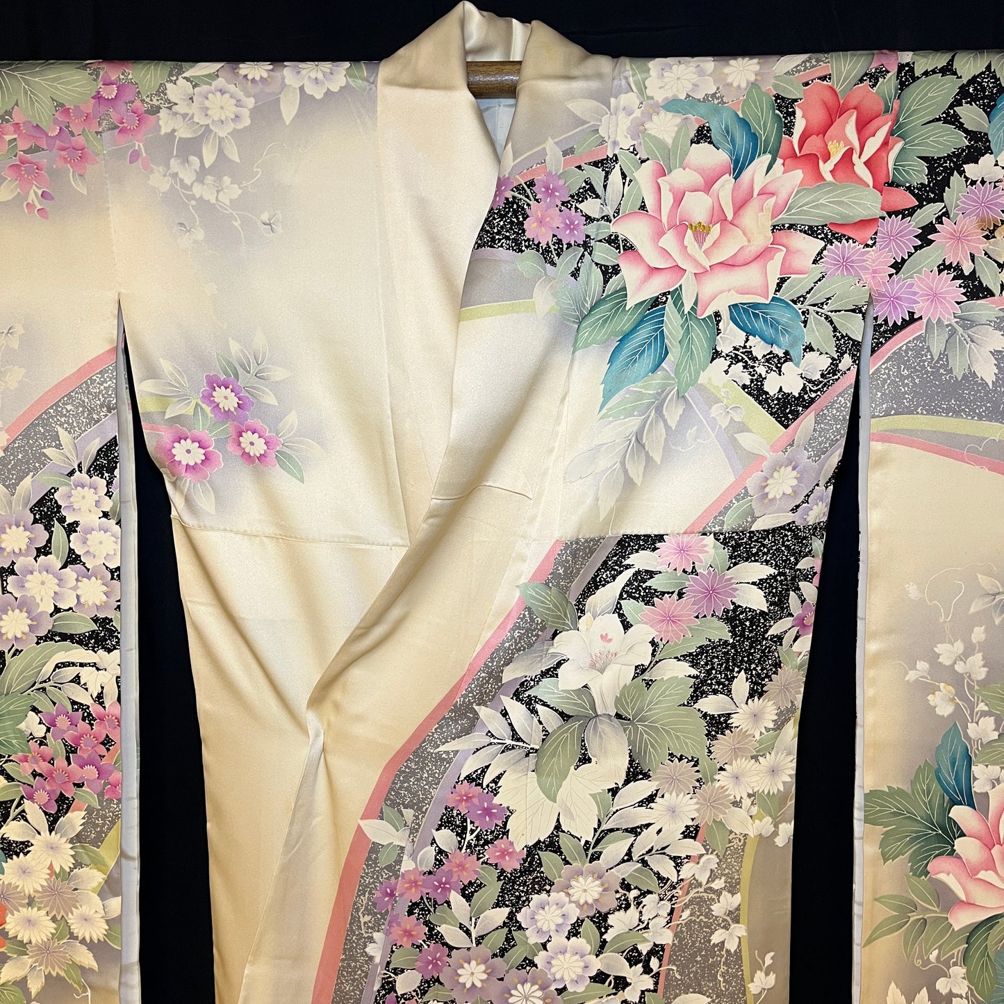 "Floral Embrace" Vintage Furisode Kimono