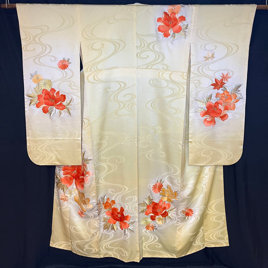 "Buttercream Embroidery" Vintage Furisode Kimono