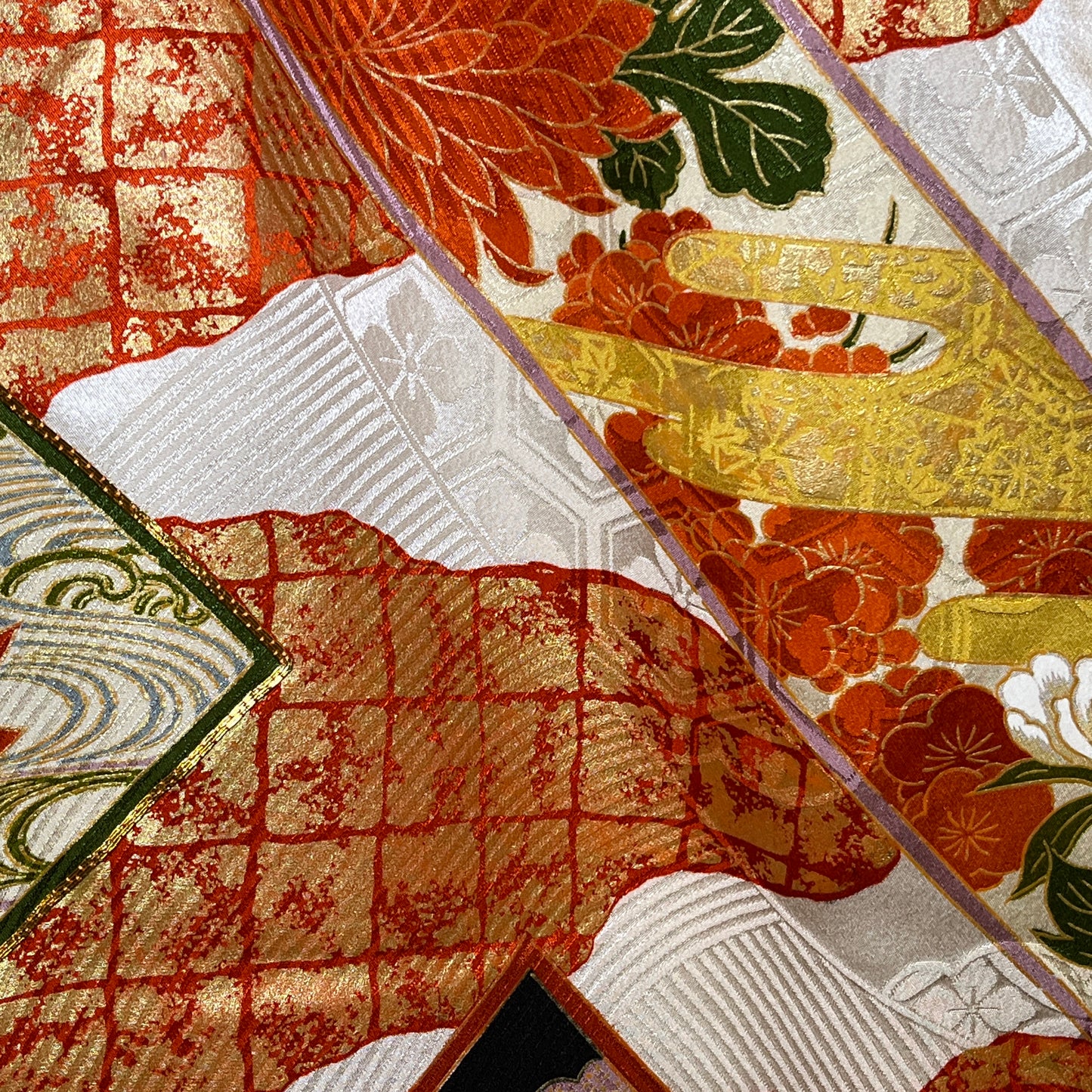 "Golden Opulence" Vintage Furisode Kimono