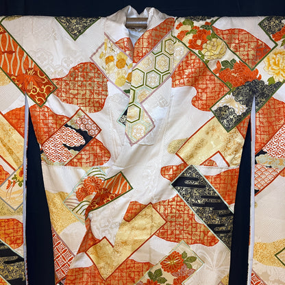 "Golden Opulence" Vintage Furisode Kimono