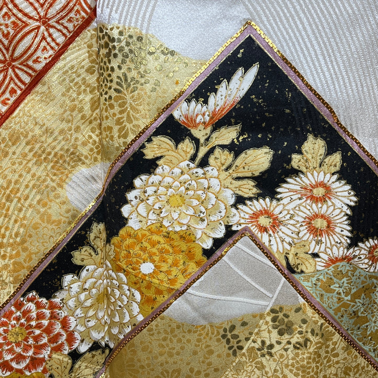 "Golden Opulence" Vintage Furisode Kimono