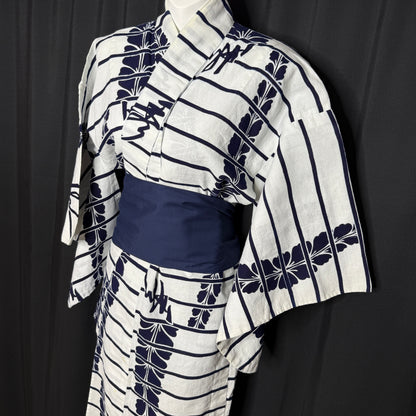 "Kotobuki" Vintage Japanese Yukata