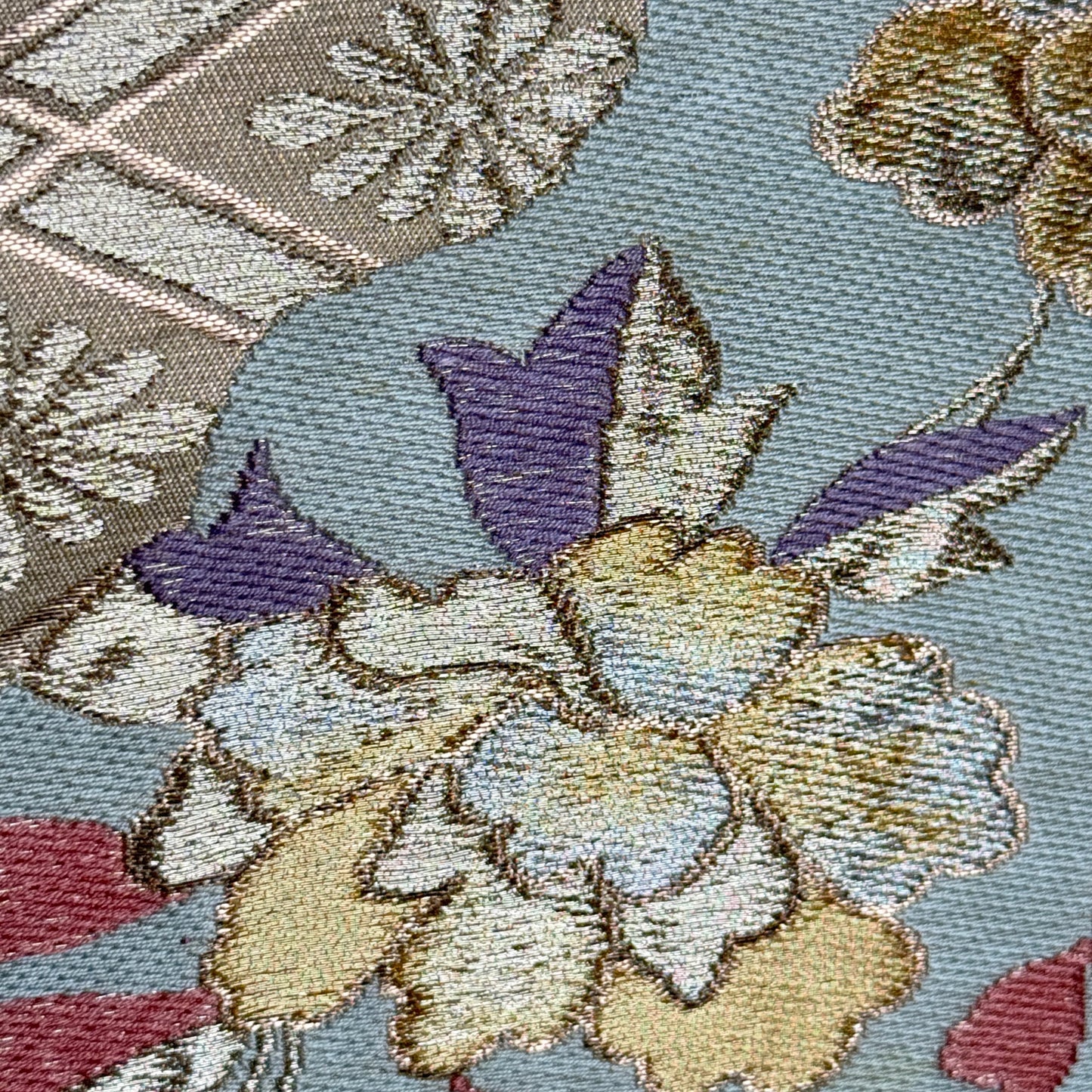 "Champagne Garden" Japanique Tapestry