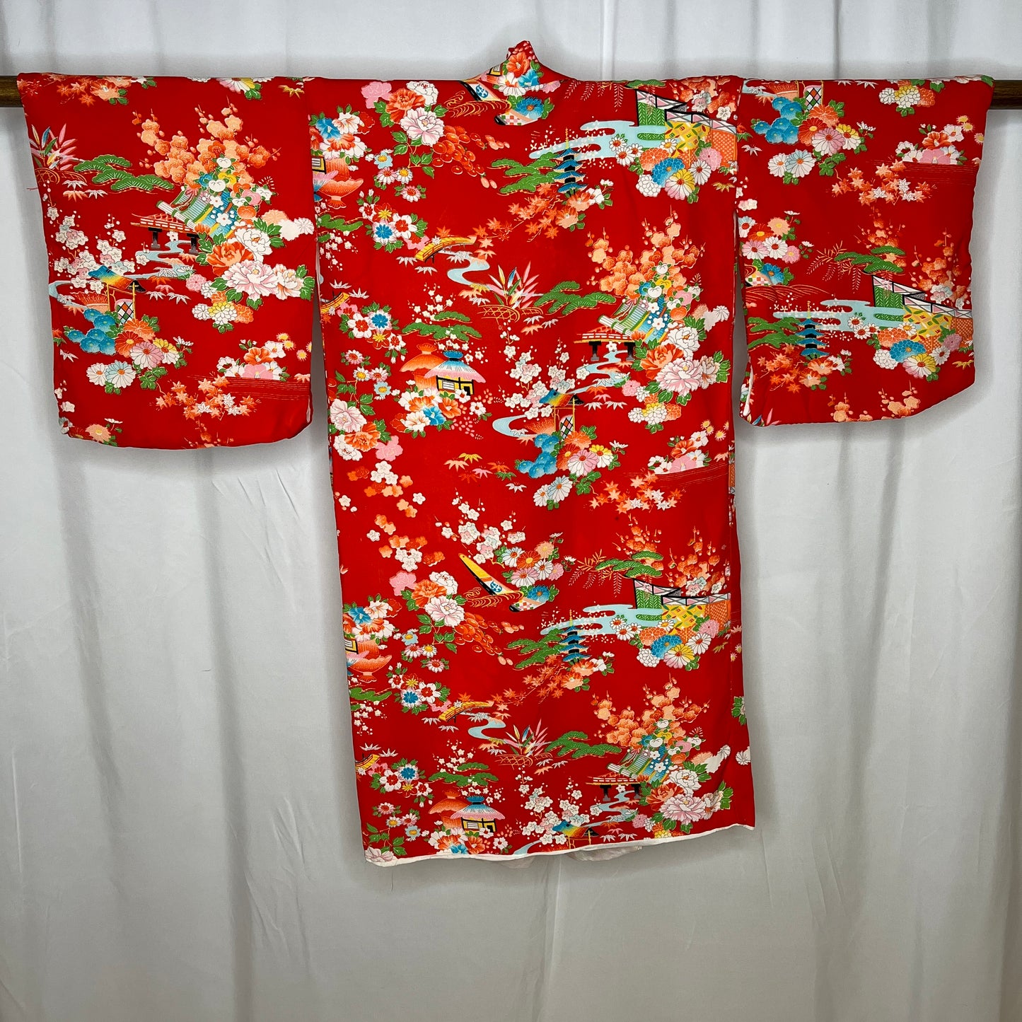 "Red Garden" Vintage Girl's Kimono