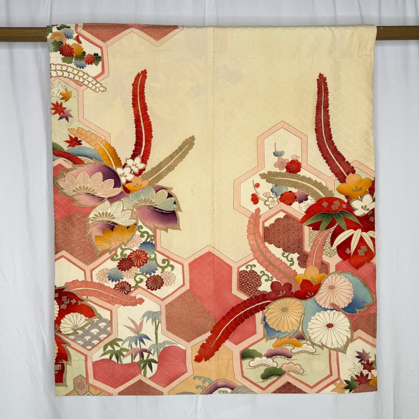 "Kikko Garden" Japanique Tapestry