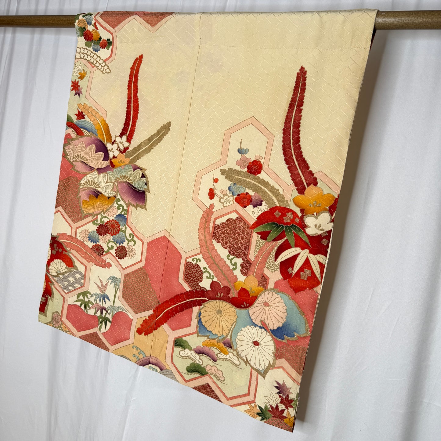 "Kikko Garden" Japanique Tapestry