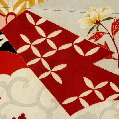 "Heritage Bloom" Japanique Tapestry