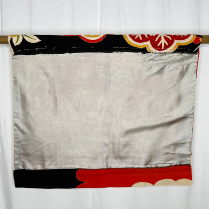 "Heritage Bloom" Japanique Tapestry