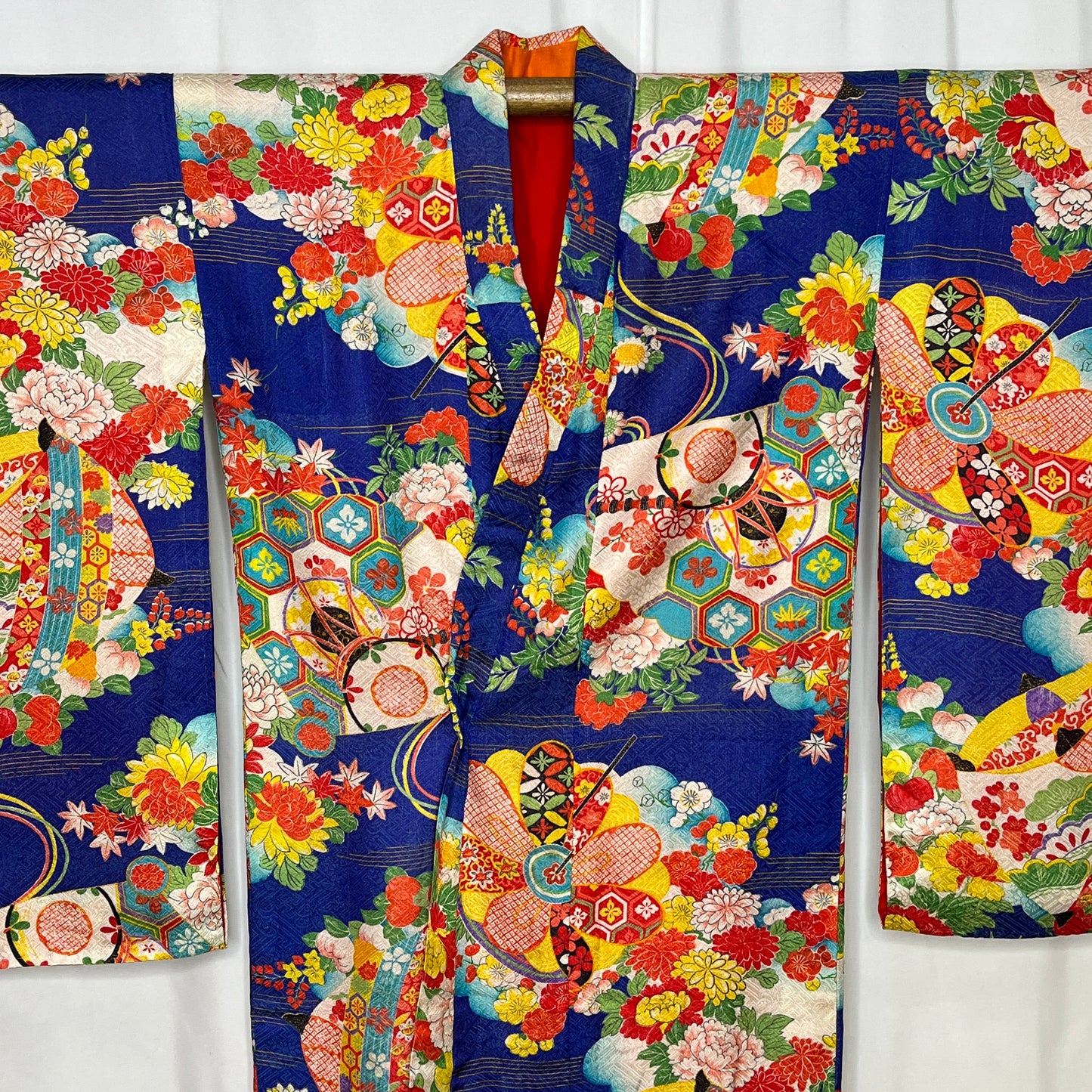 "Itomaki" Vintage Girl's Kimono