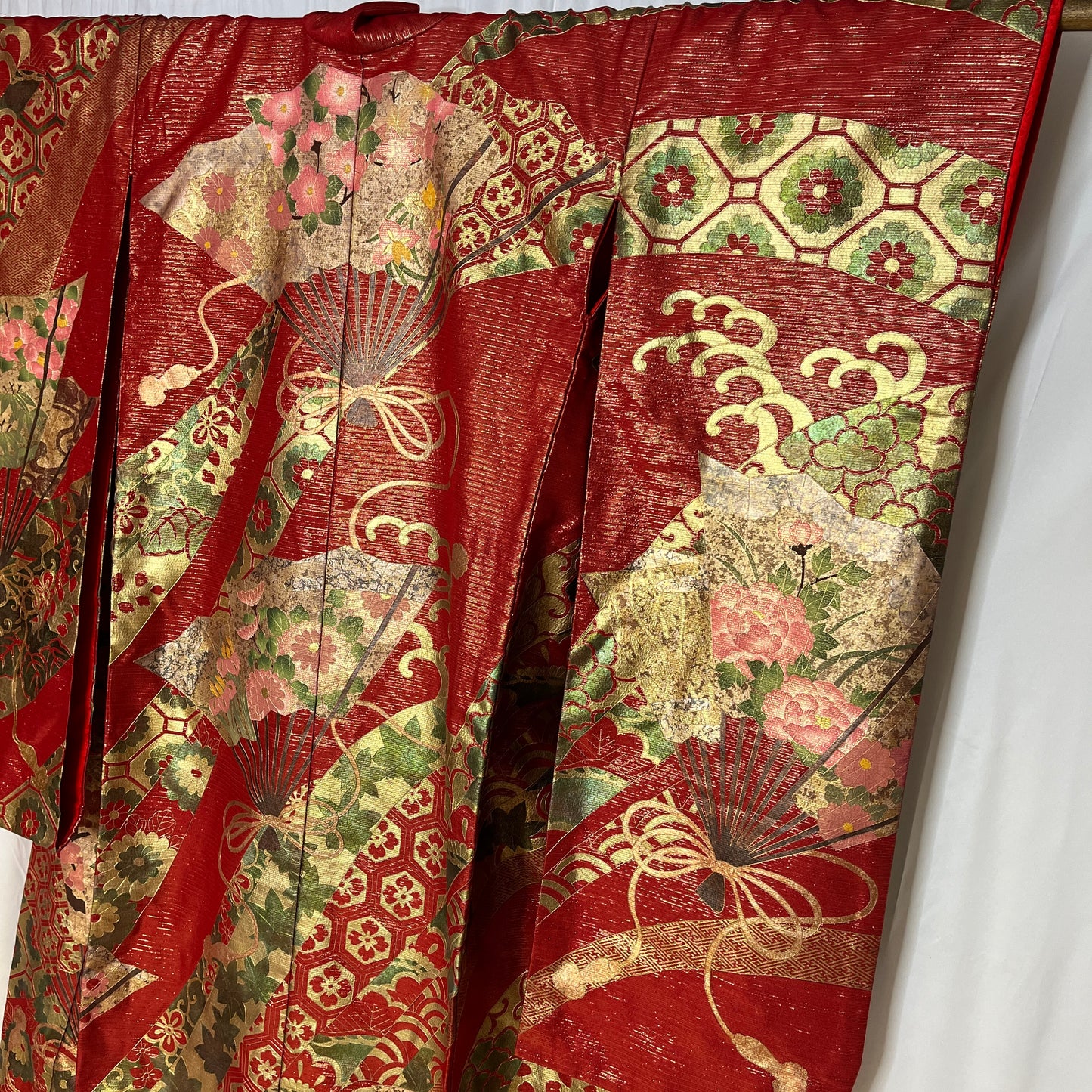 "Fancy Fans" Wedding Kimono (Uchikake)