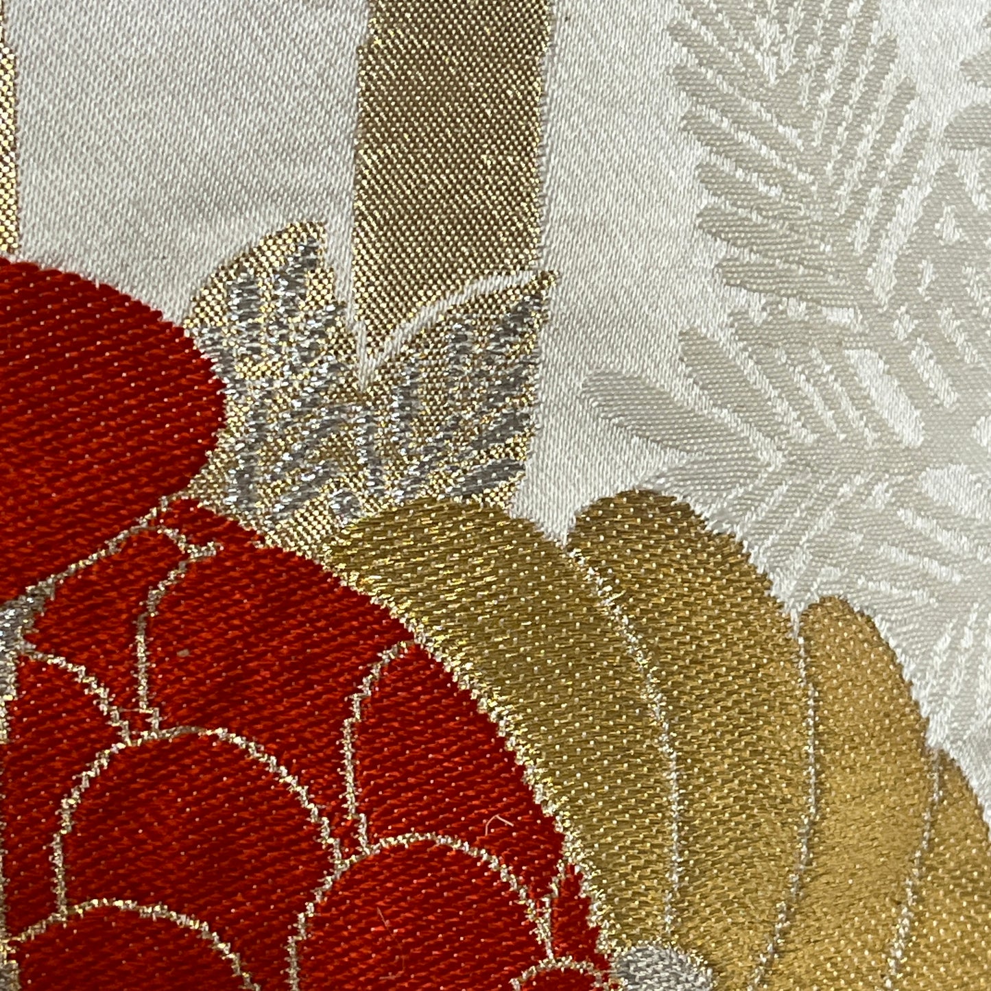 "Tatewaku Cranes" Wedding Kimono (Uchikake)