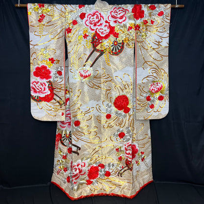 "Dreams of Gold" Wedding Kimono (Uchikake)