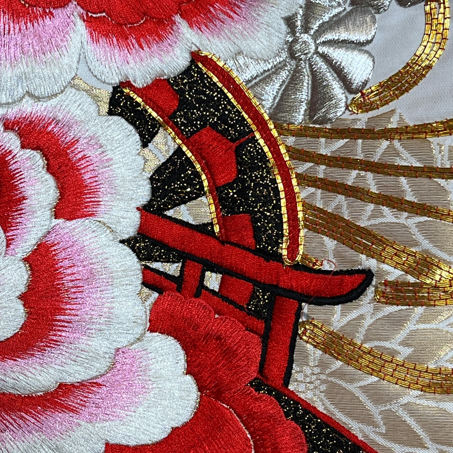 "Dreams of Gold" Wedding Kimono (Uchikake)