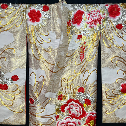 "Dreams of Gold" Wedding Kimono (Uchikake)