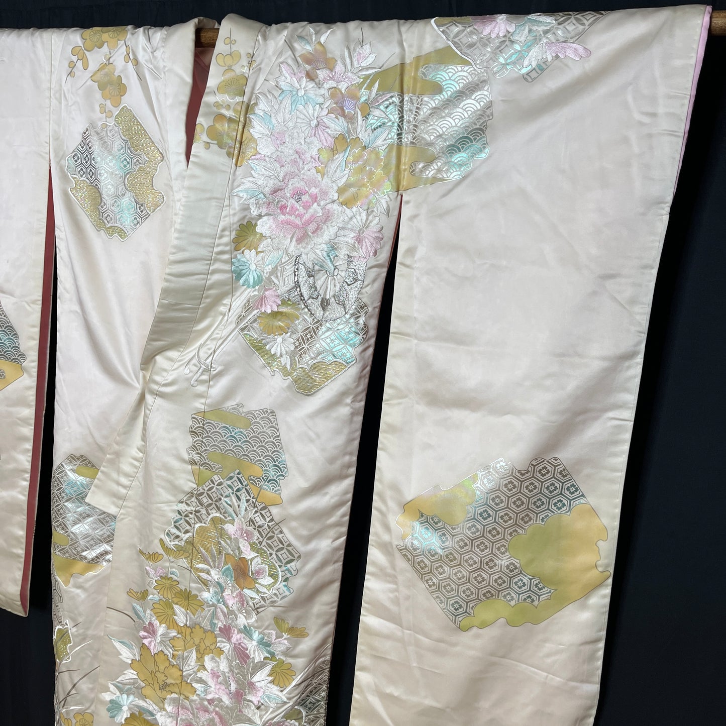 "Rainbow Floral" Wedding Kimono (Uchikake)