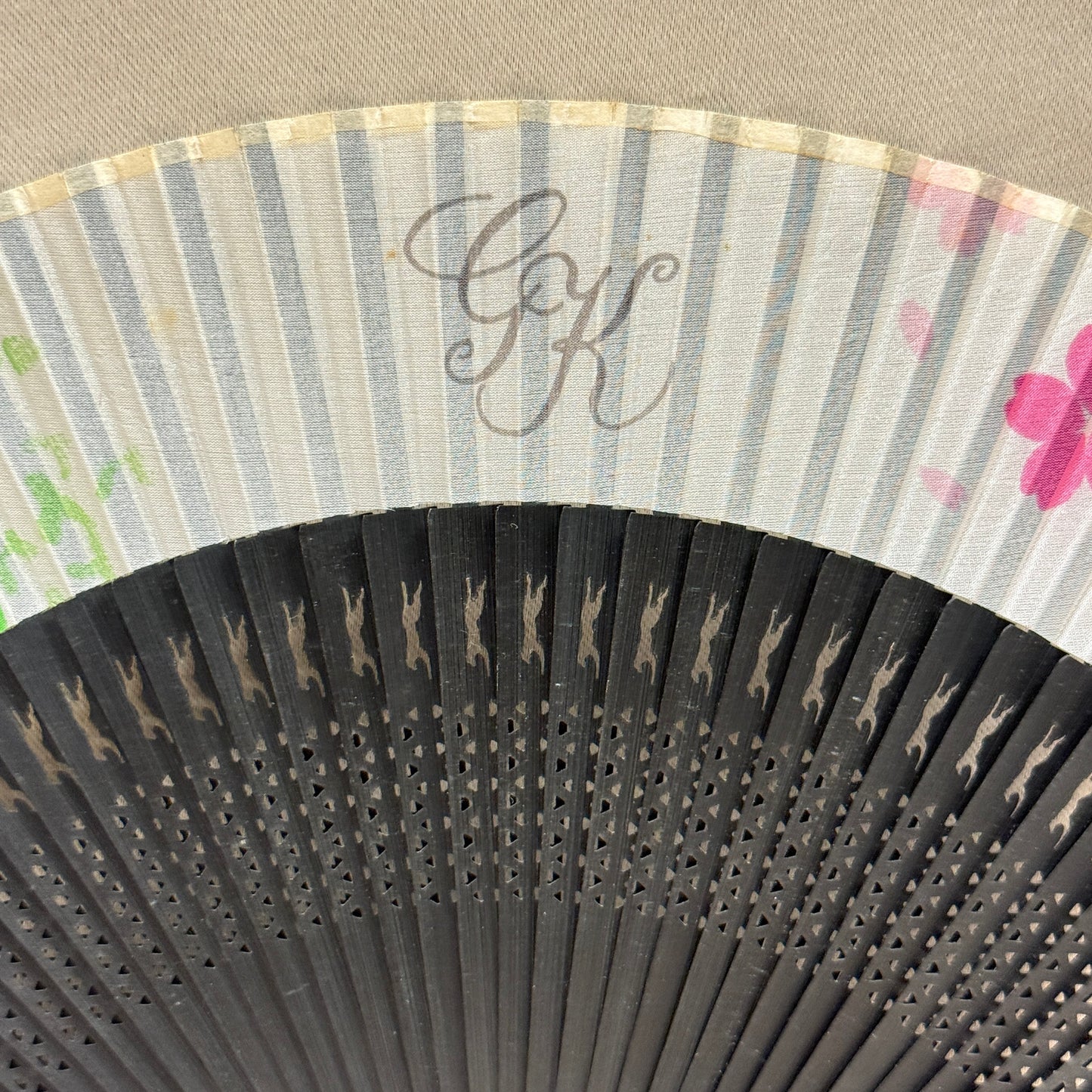 "Tokyo Chic" Vintage Folding Fan