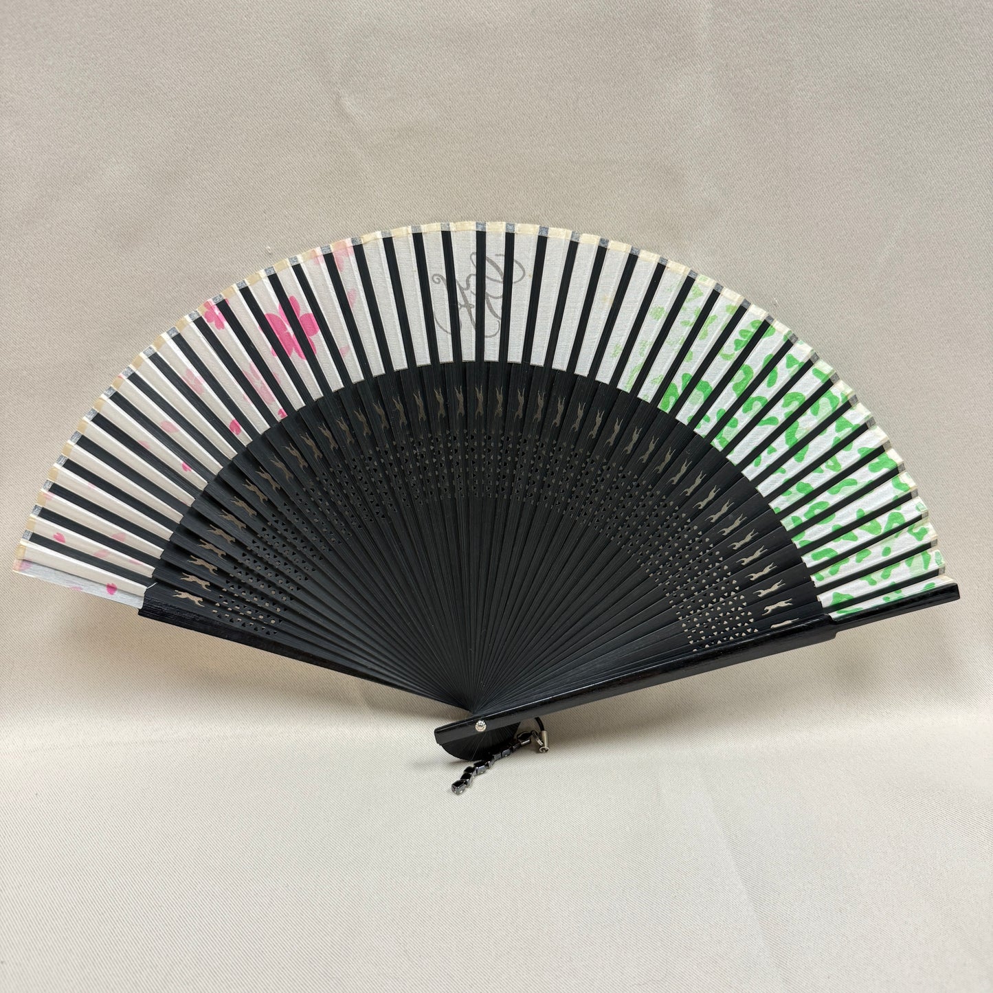 "Tokyo Chic" Vintage Folding Fan