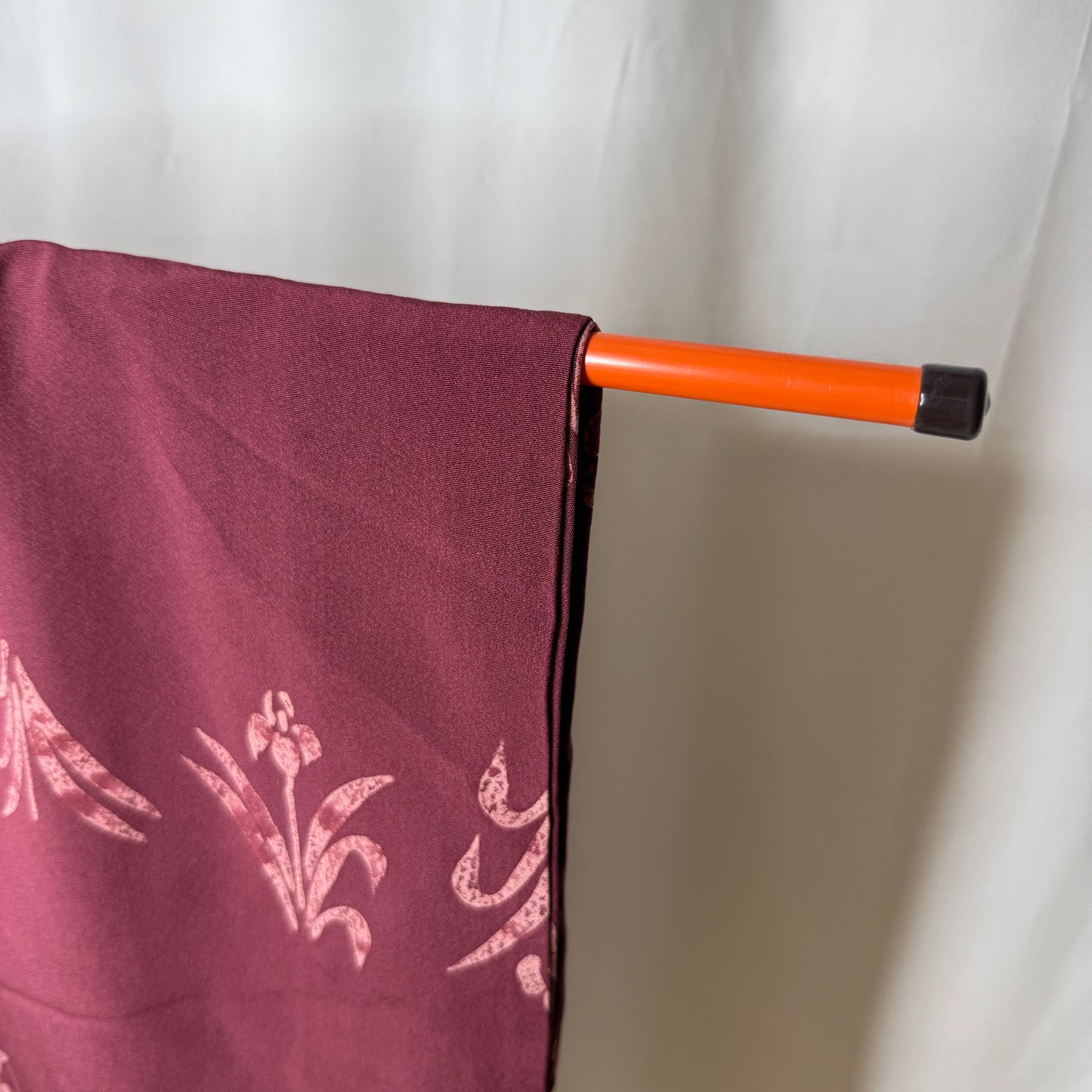 Kimono and Obi Hanger - Telescoping Orange and White